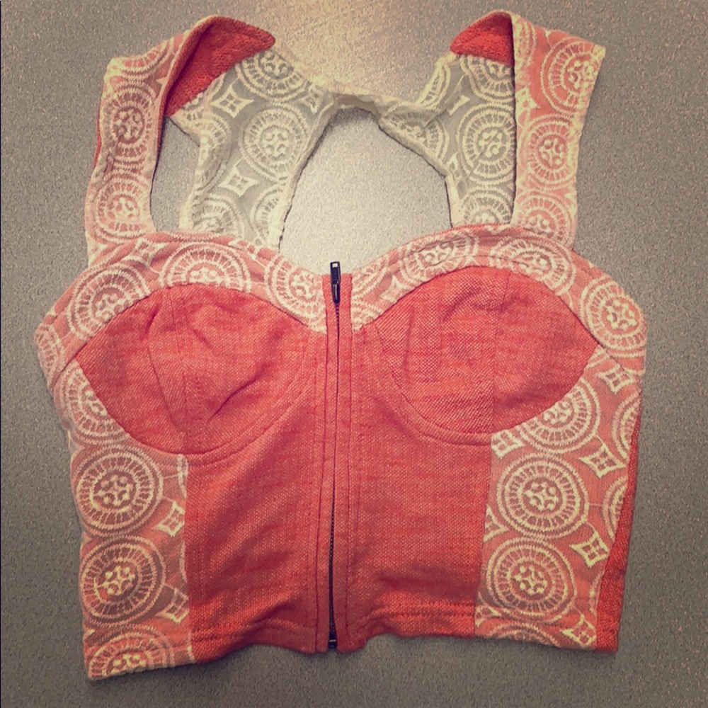 Pink cropped top with front zipper size XS